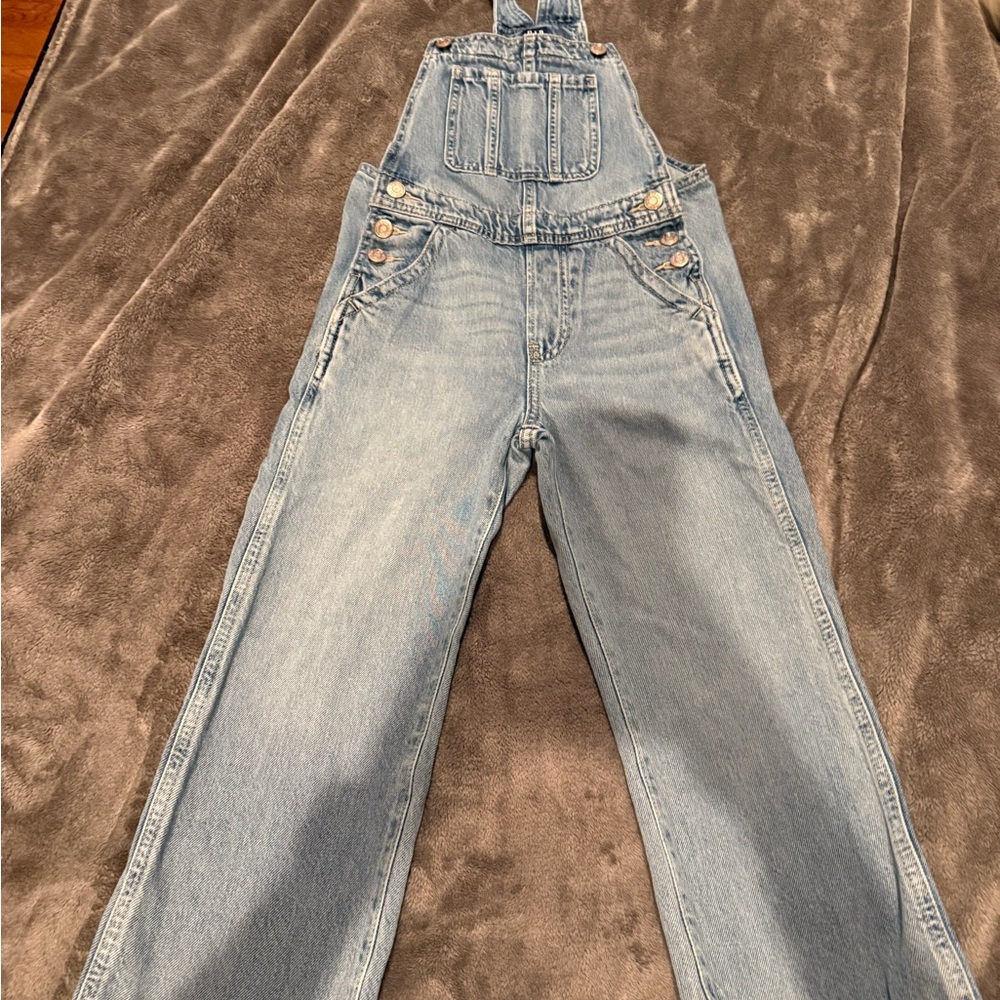 Gap kids cute blue Denim Overalls- Size 8